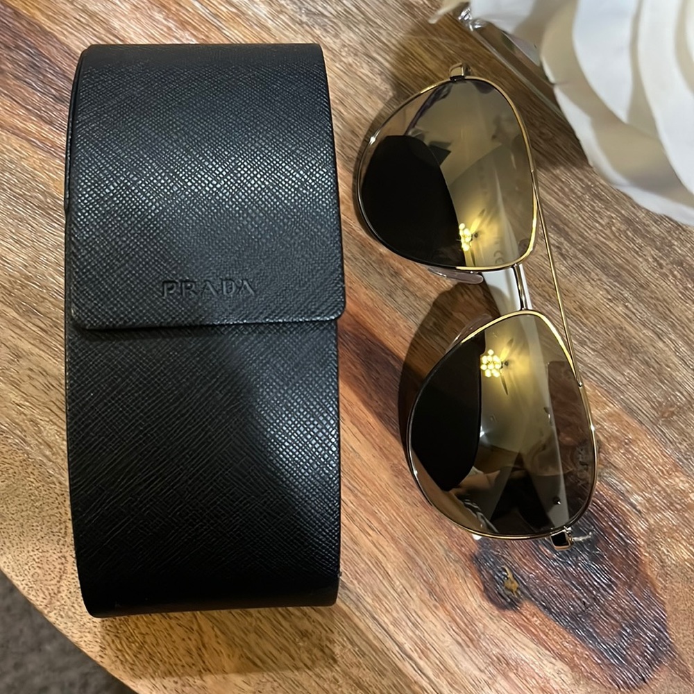 Prada Aviators SPR53Q